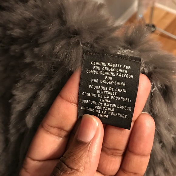 Badgley Mischka Emilia Fur Vest - Picture 5 of 6